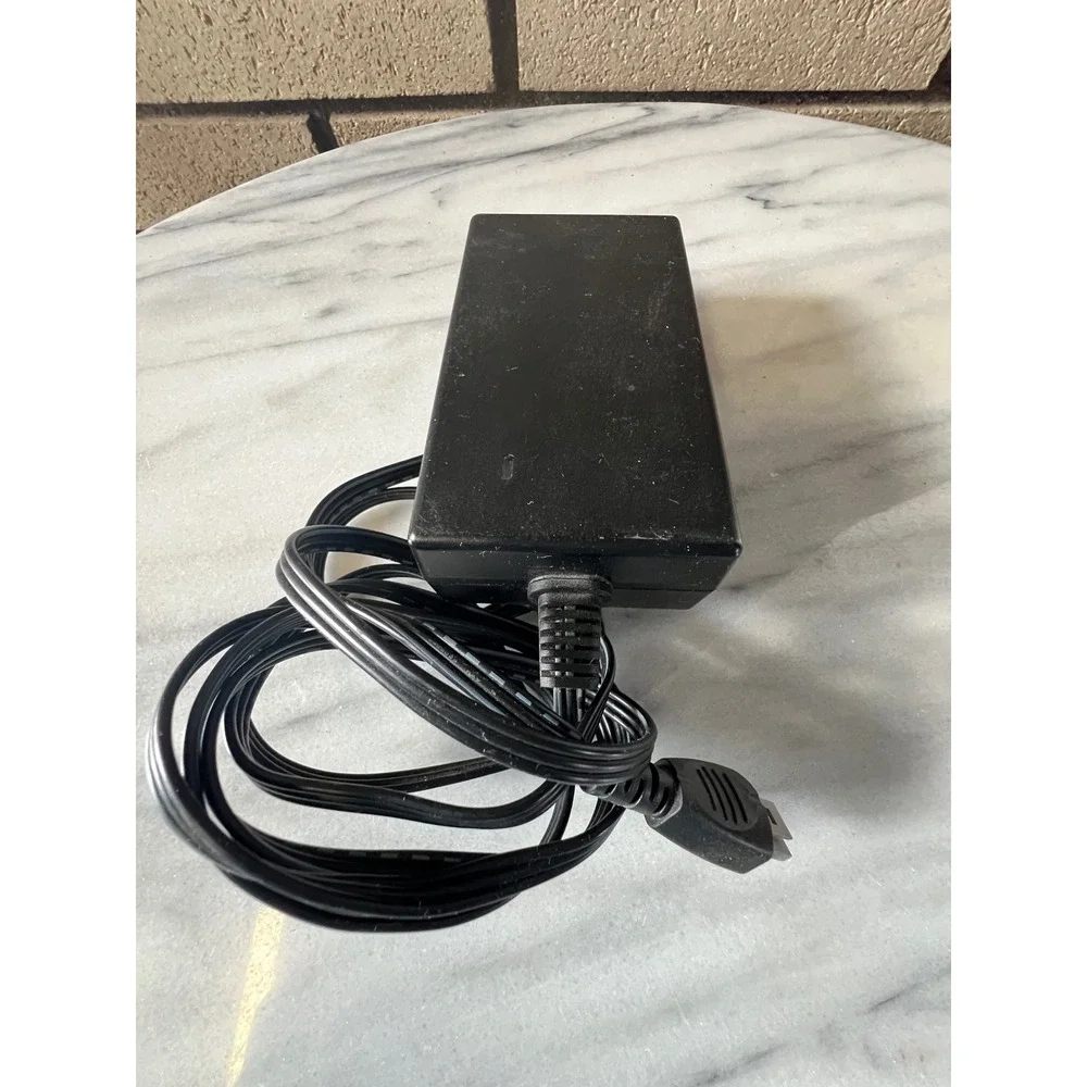 HP 0957-2231 AC Power Adapter Charger PSU 32V 375mA 600mA